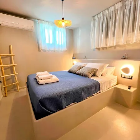 Elements - Air & Water By Hostandros *