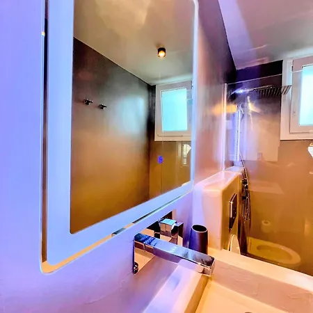 Elements - Air & Water By Hostandros Appartement *