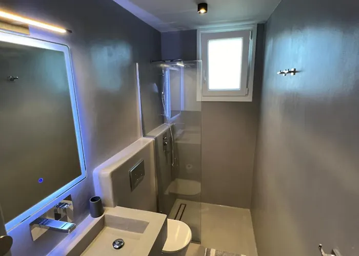 Elements - Air & Water By Hostandros Gavrio