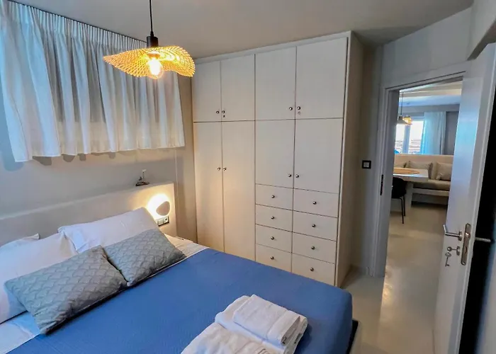 Elements - Air & Water By Hostandros Apartment